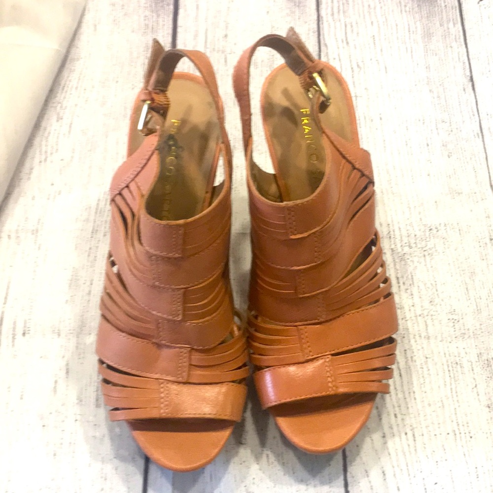 Pale pink Wedge